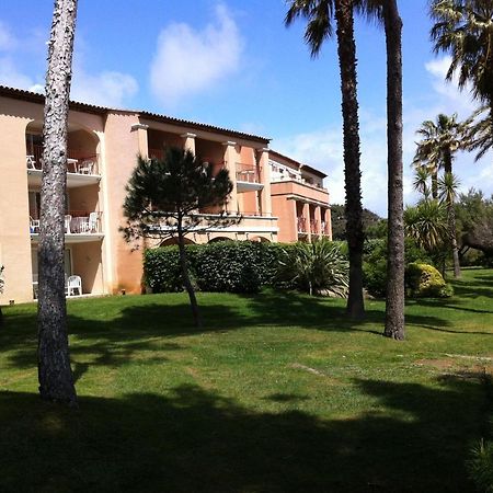 T2 vue mer 50m de la plage à Giens  Hyères Eksteriør bilde